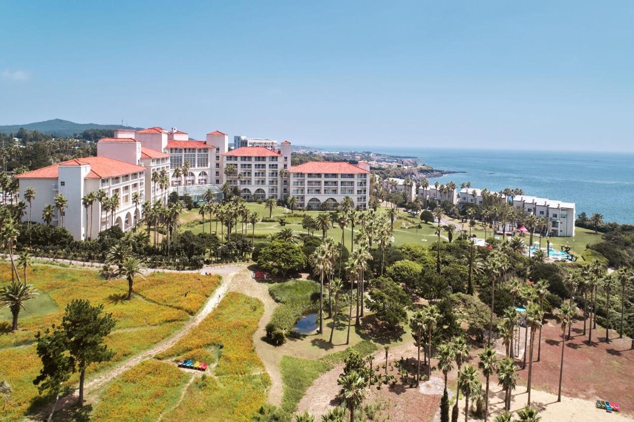 Sono Calm Jeju Hotel Seogwipo Bagian luar foto
