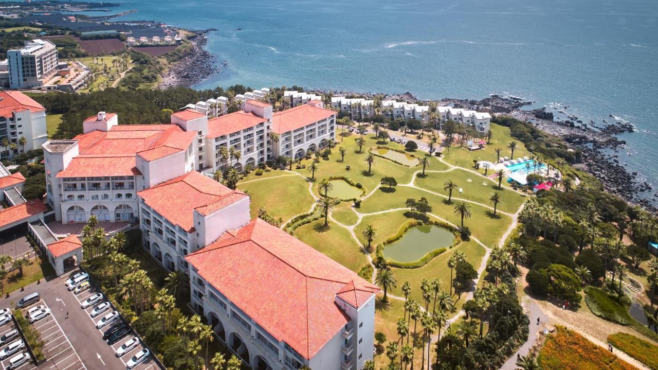 Sono Calm Jeju Hotel Seogwipo Bagian luar foto
