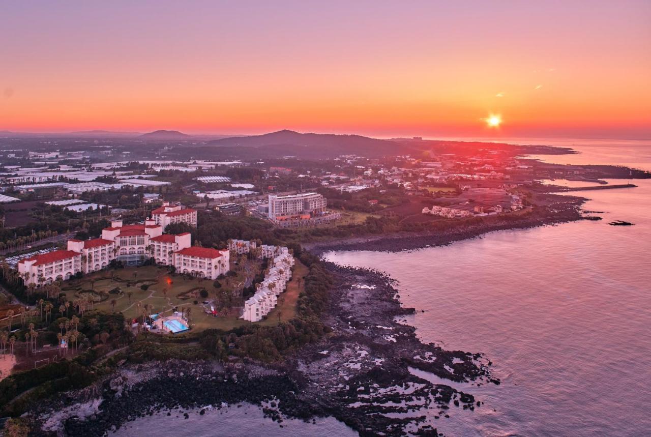 Sono Calm Jeju Hotel Seogwipo Bagian luar foto