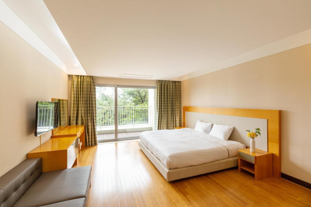 Sono Calm Jeju Hotel Seogwipo Bagian luar foto